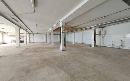 Edificio de locales y viviendas en Valle San Lorenzo