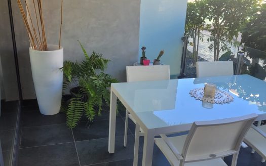 Magnificent apartment in the luxurious Las Olas urbanization in Palm Mar