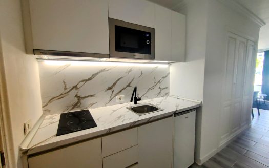 Bonito y reformado estudio en Golf del sur